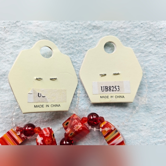 Vintage Shades of Red Beaded Stretch Bracelets, Lot Of Two, EsMar, NWT - Picture 9 of 11